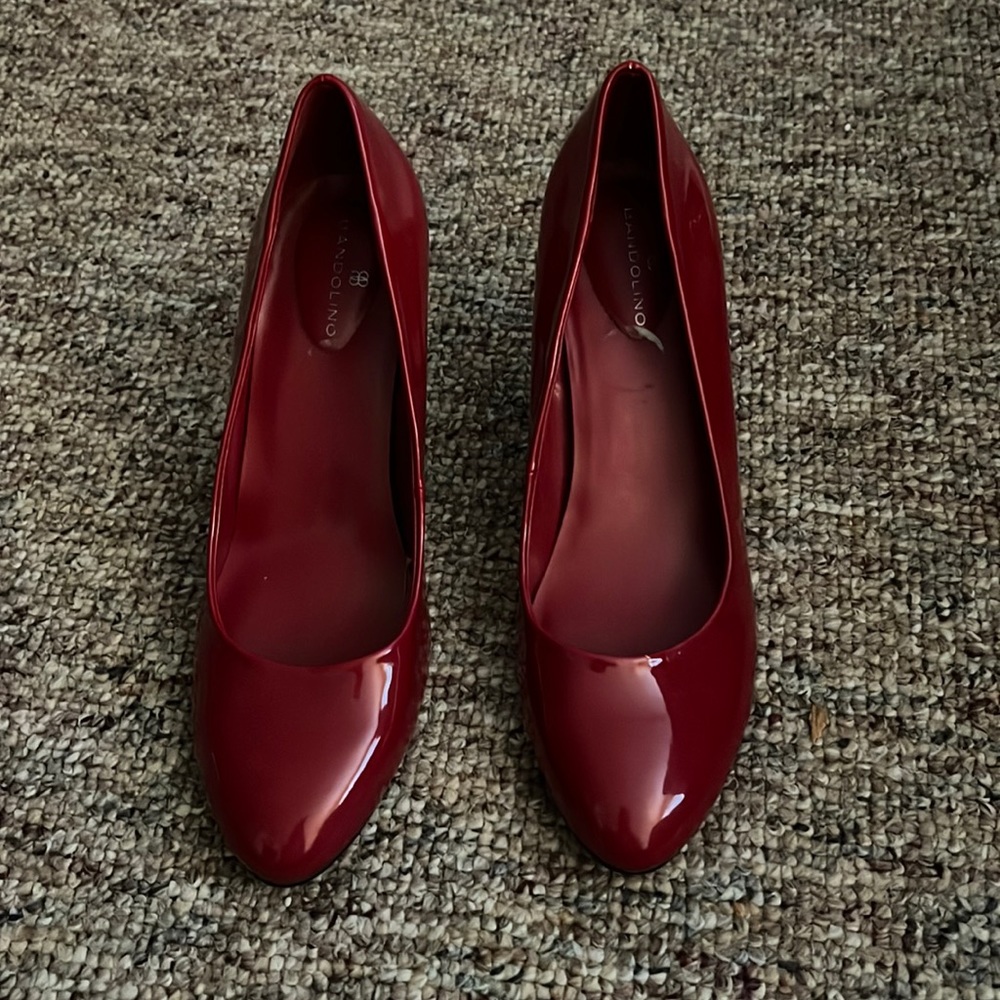 Red size 9 never worn heels